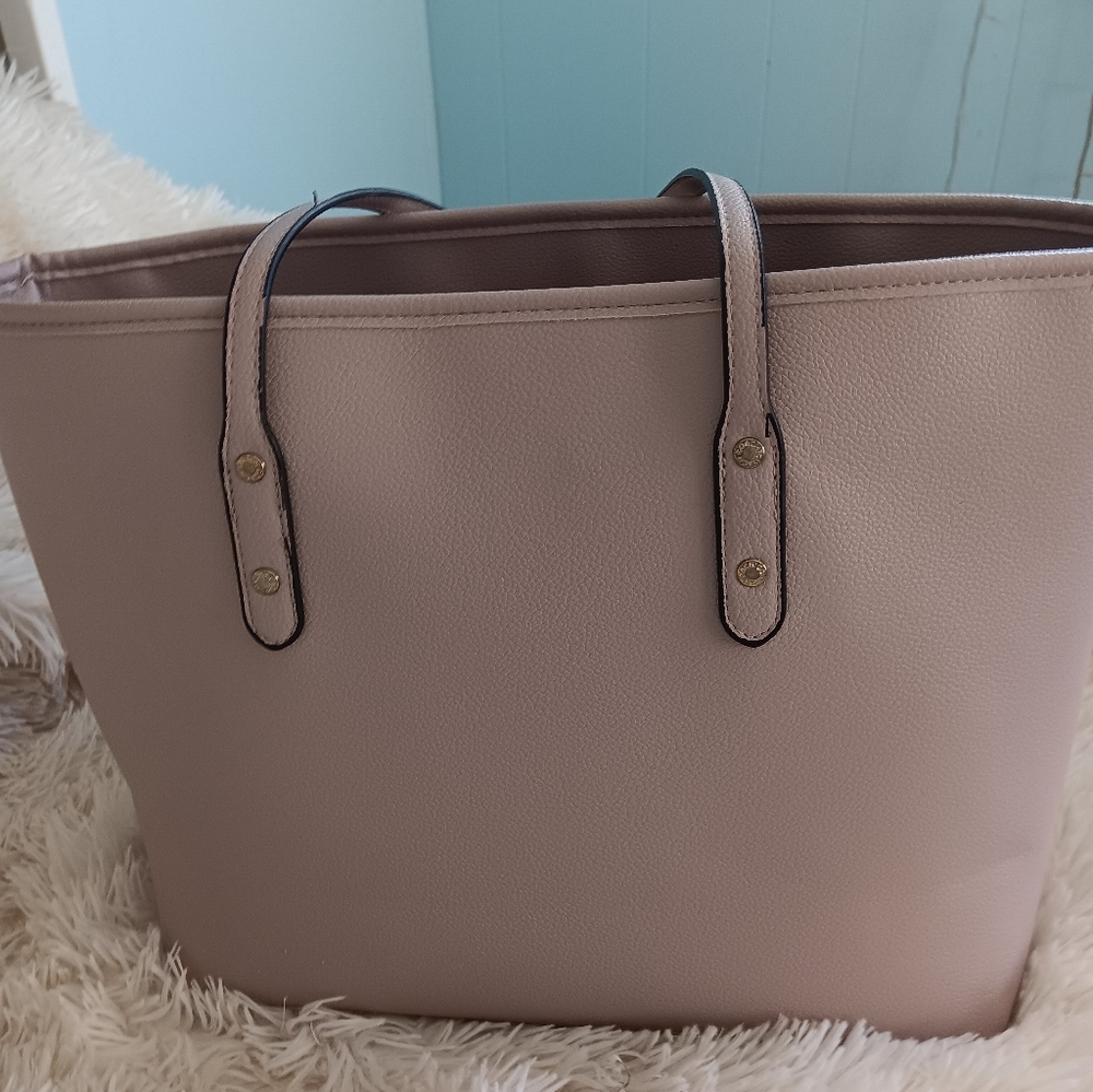 Coach TOTE - Picture 7 of 7